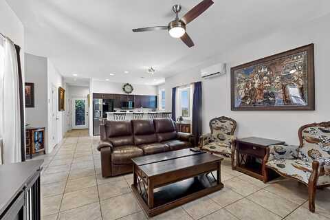 4644 Callejon Lechuza, Santa Fe, NM 87507