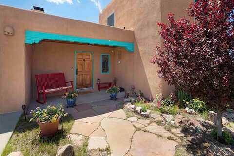 11 Balsa Court, Santa Fe, NM 87508