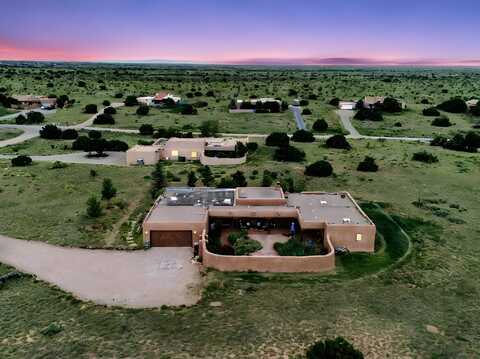 62 Camerada Loop, Santa Fe, NM 87508