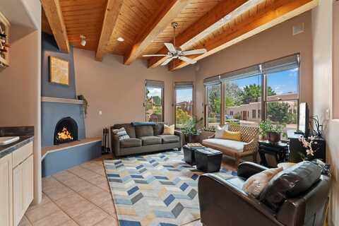 3013 Sandia Circle, Santa Fe, NM 87507