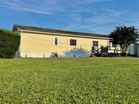 8230 SEA BREEZE DR, CHINCOTEAGUE, VA 23336