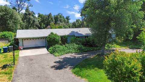 8415 Valley View Road, Redding, CA 96001