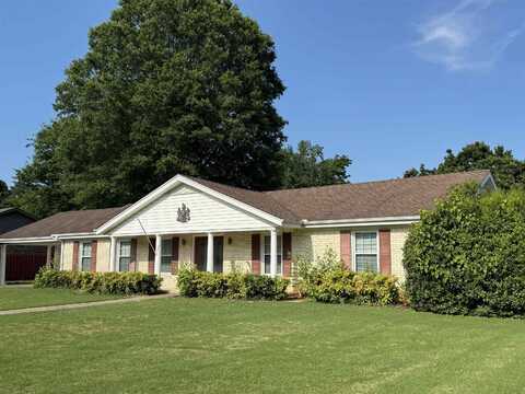 2218 Bower Dr, Florence, AL 35630