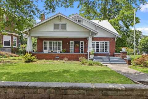 907 Montgomery Ave, Sheffield, AL 35660