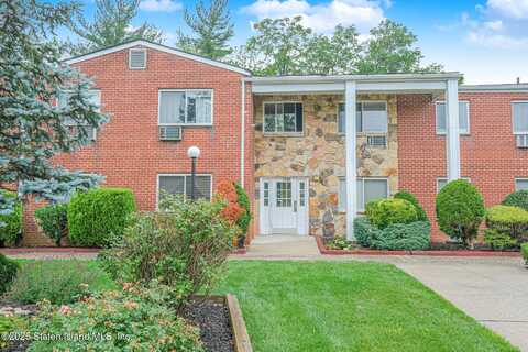 1300 Rockland Avenue, Staten Island, NY 10314