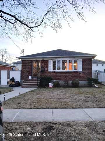 138 Buel Avenue, Staten Island, NY 10305