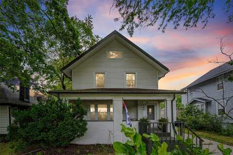 704 35th Street, Des Moines, IA 50312