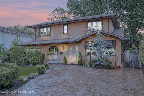 3569 Richmond Road, Staten Island, NY 10306