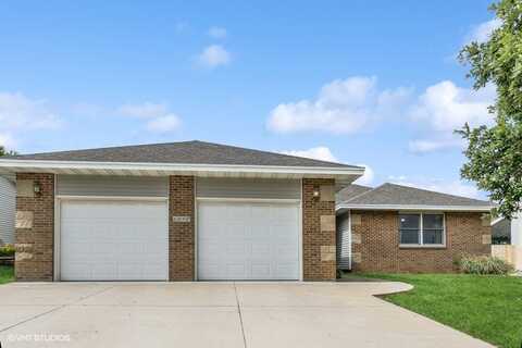 6090 Goldfinch Drive, Pleasant Hill, IA 50327