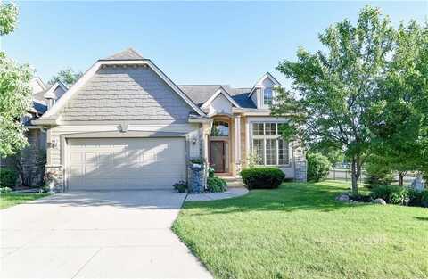 1699 Glade Drive SW, Altoona, IA 50009
