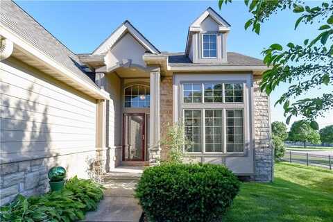 1699 Glade Drive SW, Altoona, IA 50009