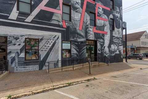 220 W 2nd, Dubuque, IA 52001