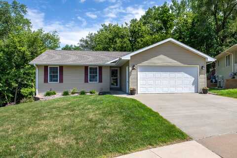 3640 Mya Rose, Dubuque, IA 52001