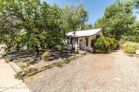 705 N BUENA VISTA, Farmington, NM 87401