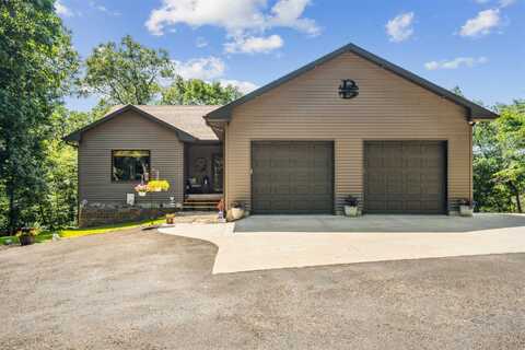 24244 204th, Manchester, IA 52057