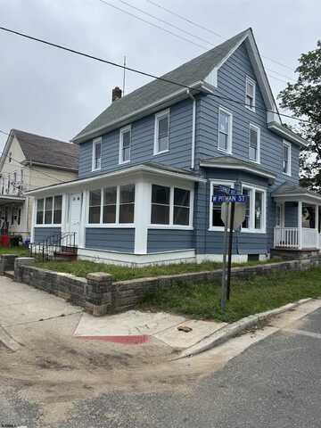 87 W PITMAN STREET, Penns Grove Borough, NJ 08069