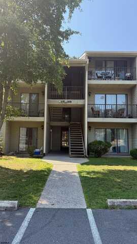 159 Colonial Ct, Galloway Township, NJ 08205