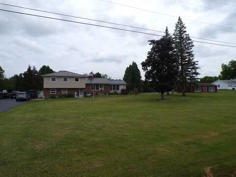 312 State Highway 131, Massena, NY 13662