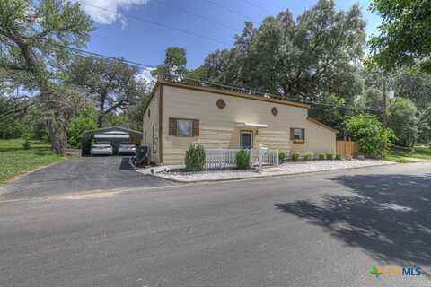 332 W Klein Street, Seguin, TX 78155