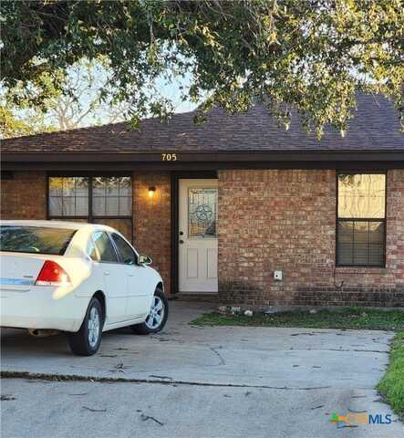 705/707 S Main Street, Lampasas, TX 76550