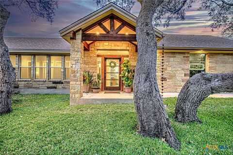 1002 Merry Lane, Kingsland, TX 78639