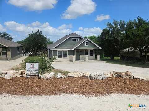 905 Roadrunner Spur, Canyon Lake, TX 78133