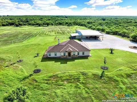 7803 N US Highway 181, Falls City, TX 78113