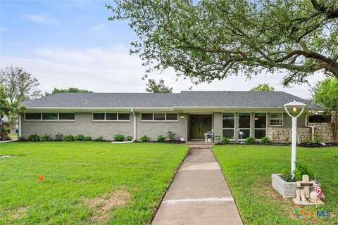 1410 Hummingbird Drive, Hillsboro, TX 76645