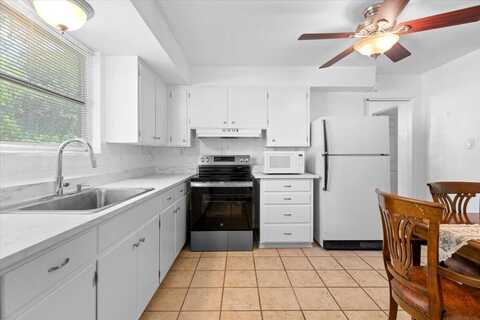109 NW Maurice Ave Avenue, Fort Walton Beach, FL 32548