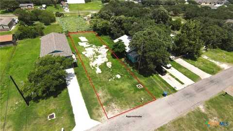 1117 S Fuqua Street, Rockport, TX 78382