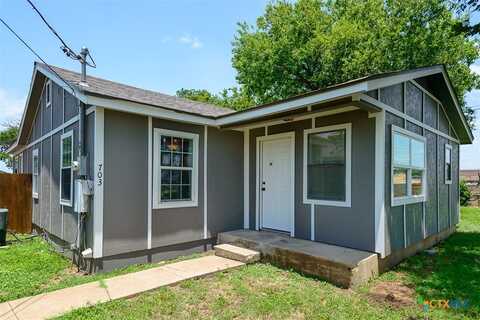 703 W Avenue O, Belton, TX 76513