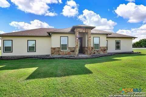 7803 N US Highway 181, Falls City, TX 78113