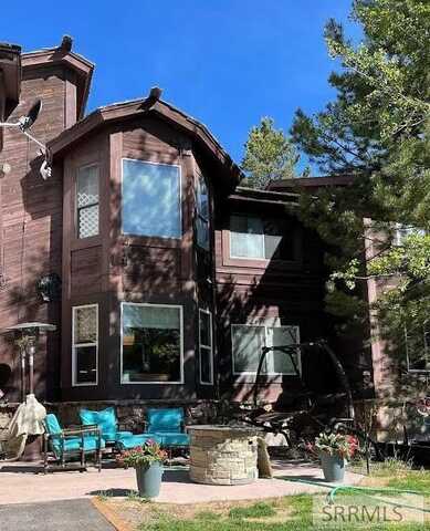 4143 Huckleberry Lane, Island Park, ID 83429