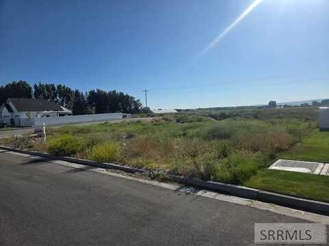 113 Cold Springs Dr, Idaho Falls, ID 83404