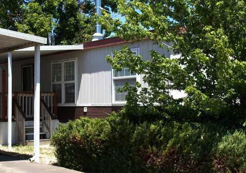 6850 Downing Road, Central Point, OR 97502