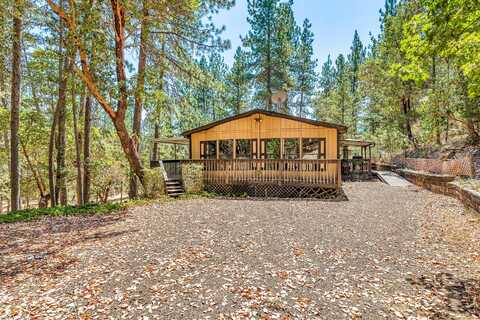 363 Kitty Drive, Eagle Point, OR 97524