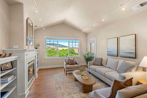 989 Golden Aspen Place, Ashland, OR 97520