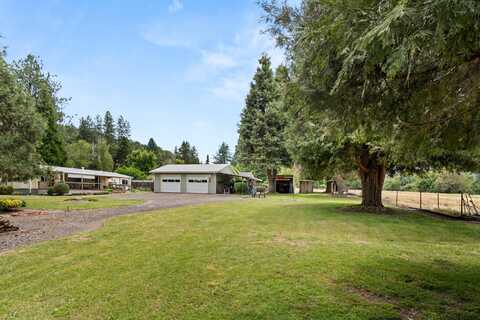 3390 Griffin Creek Road, Medford, OR 97501