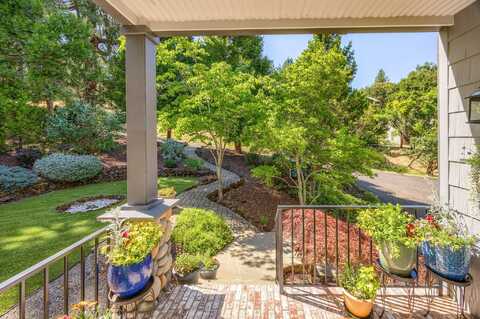 425 S 1st Street, Jacksonville, OR 97530