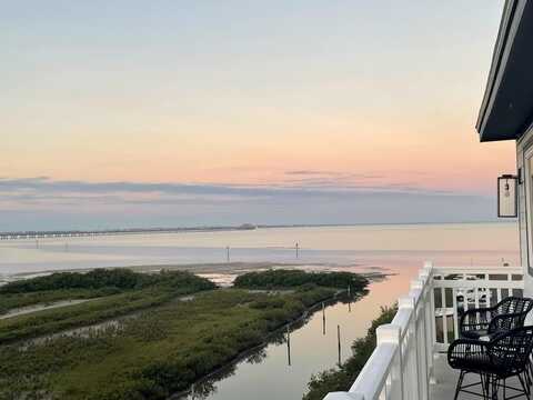 111 Sunny Isle Dr., South Padre Island, TX 78597