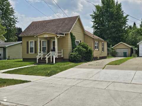209 W Stewart, Owosso, MI 48867