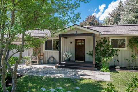 361 Pocahontas Dr, Hailey, ID 83333