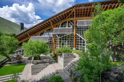 709 FAIRWAY Rd, Sun Valley, ID 83353
