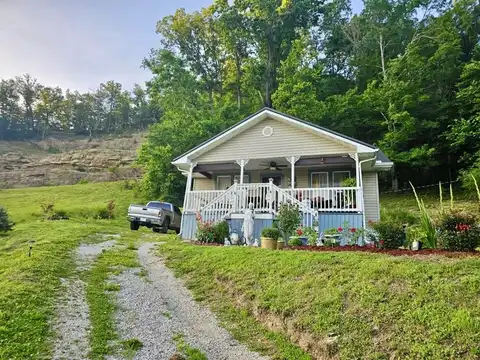 444 Margaret Heights, Paintsville, KY 41240