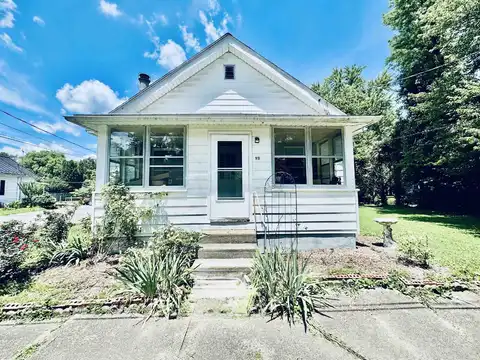910 E Granary Street, New Harmony, IN 47631