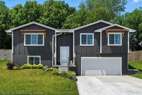 104 MAPLEWOOD Circle, GLENWOOD, IA 51534