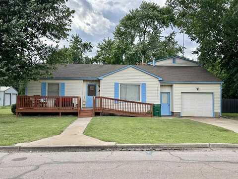 117 N 7th St, Medford, OK 73759