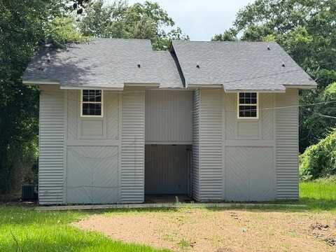203 N. Natchez St., Woodville, MS 39669