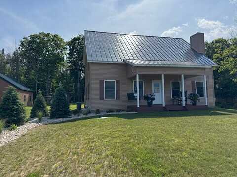 W17543 Clark RD, Curtis, MI 49820