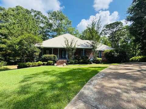 2112 Woodlands Dr., Mccomb, MS 39648